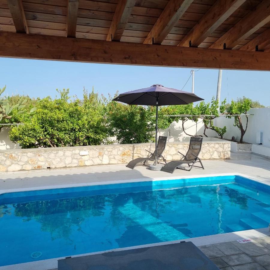Lianas Garden House Βίλα Αφάντου Εξωτερικό φωτογραφία