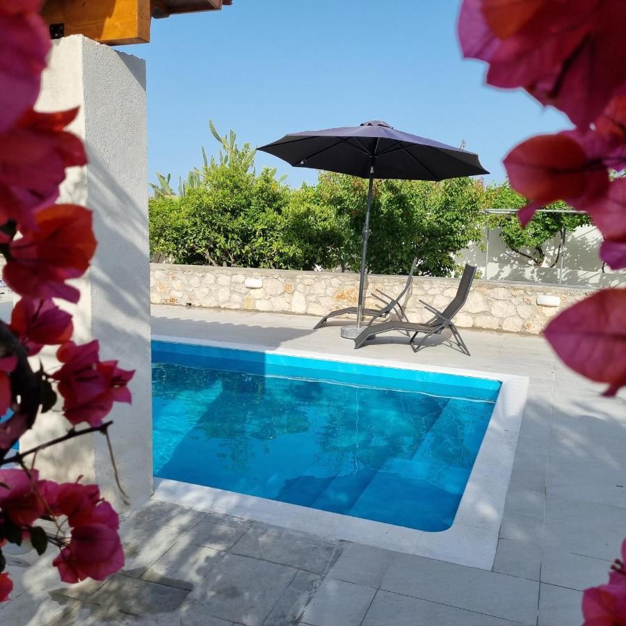 Lianas Garden House Βίλα Αφάντου Εξωτερικό φωτογραφία